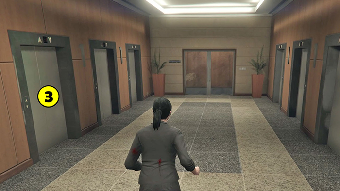 Войдите в здание, а затем в лифт, отмеченный на карте GTA 5.
